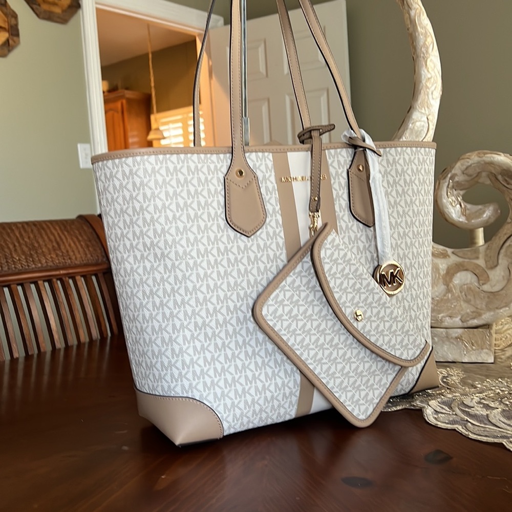 Michael Kors LG tote